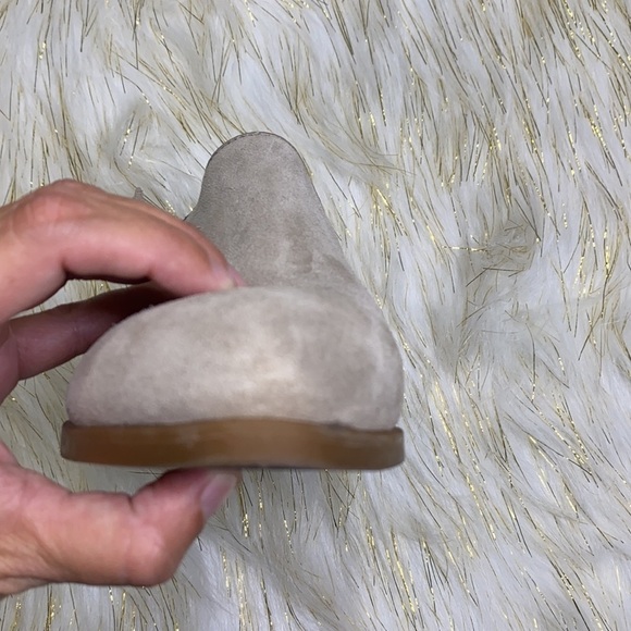 Nine West - Light Grey Suede Bootie Size 7.5 - Picture 7 of 14